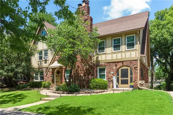 620-22 E Meyer Boulevard, Kansas City, MO 64131