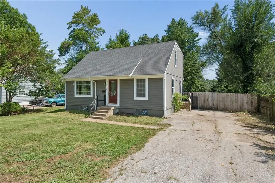 7605 E 50th Street, Kansas City, MO 64129 - #3