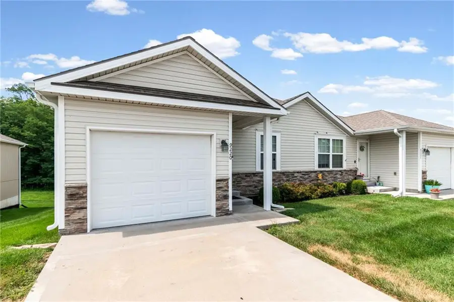 9220 N Gower Avenue, Kansas City, MO 64154 - #3