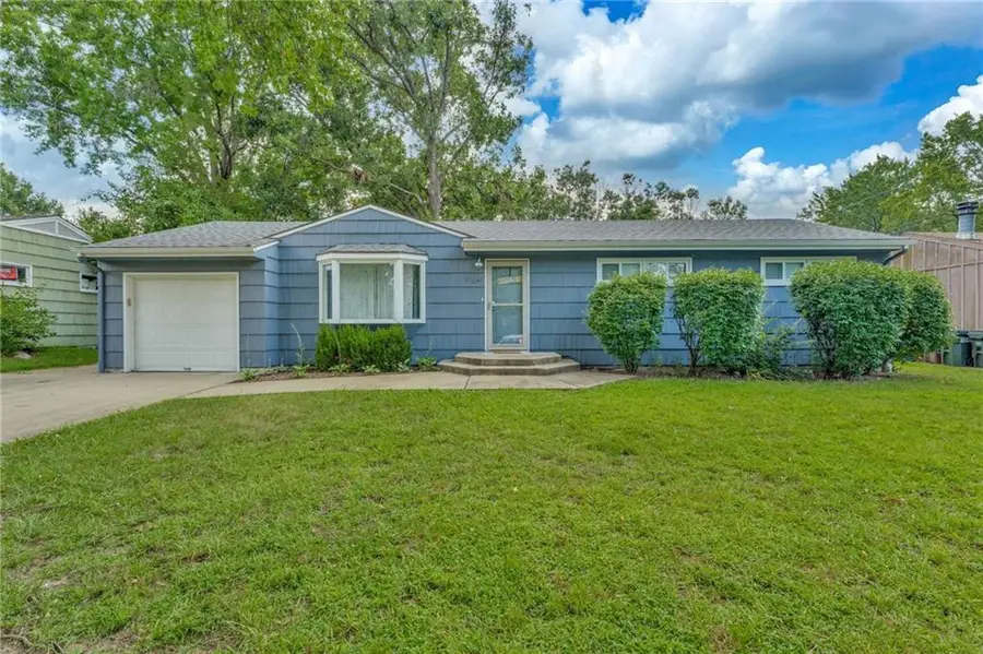 1934 Clifton Court, Lawrence, KS 66046 - #2