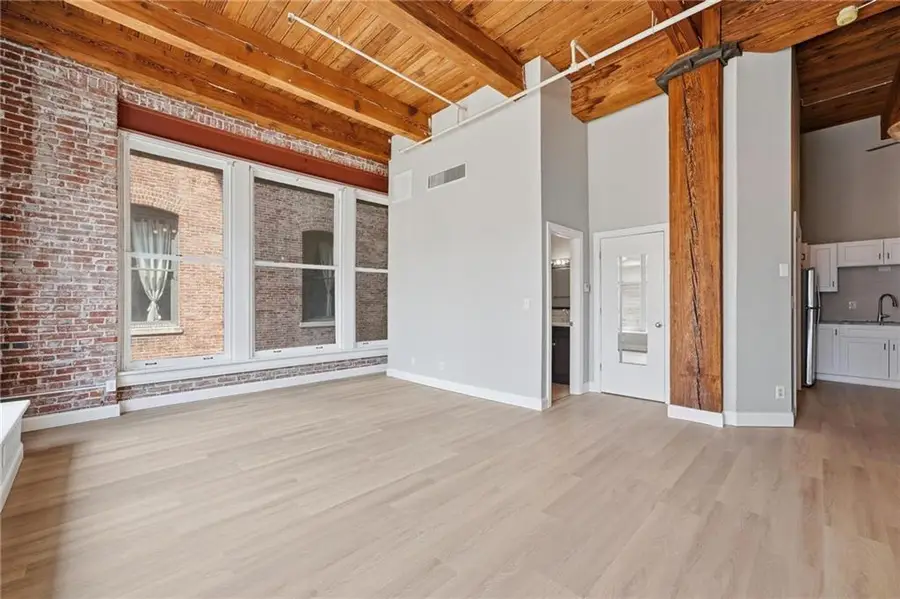 308 W 8th Street #204, Kansas City, MO 64105 - #2