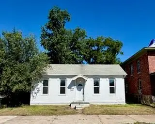 1814 St Joseph Avenue, Saint Joseph, MO 64505 - #1