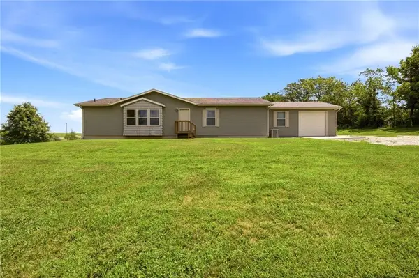 13520 S Sam Moore Road, Lone Jack, MO 64070