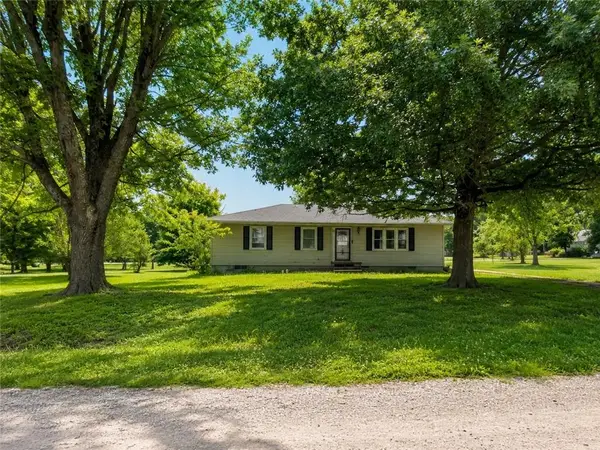 134 NE 1291st Road, Knob Noster, MO 65336