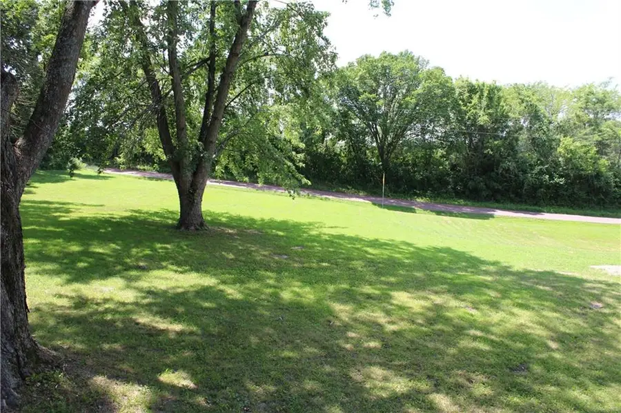 2511 N Yocum Road, Independence, MO 64058 - #3