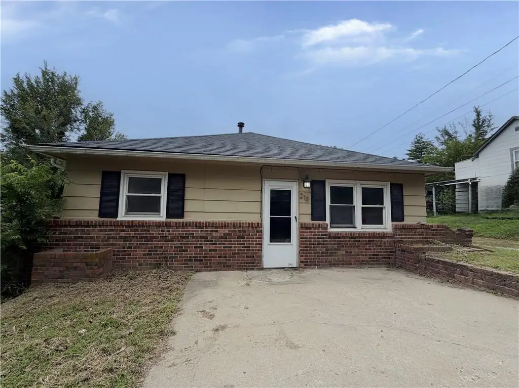 218 Highland Avenue, Lexington, MO 64067 - #1