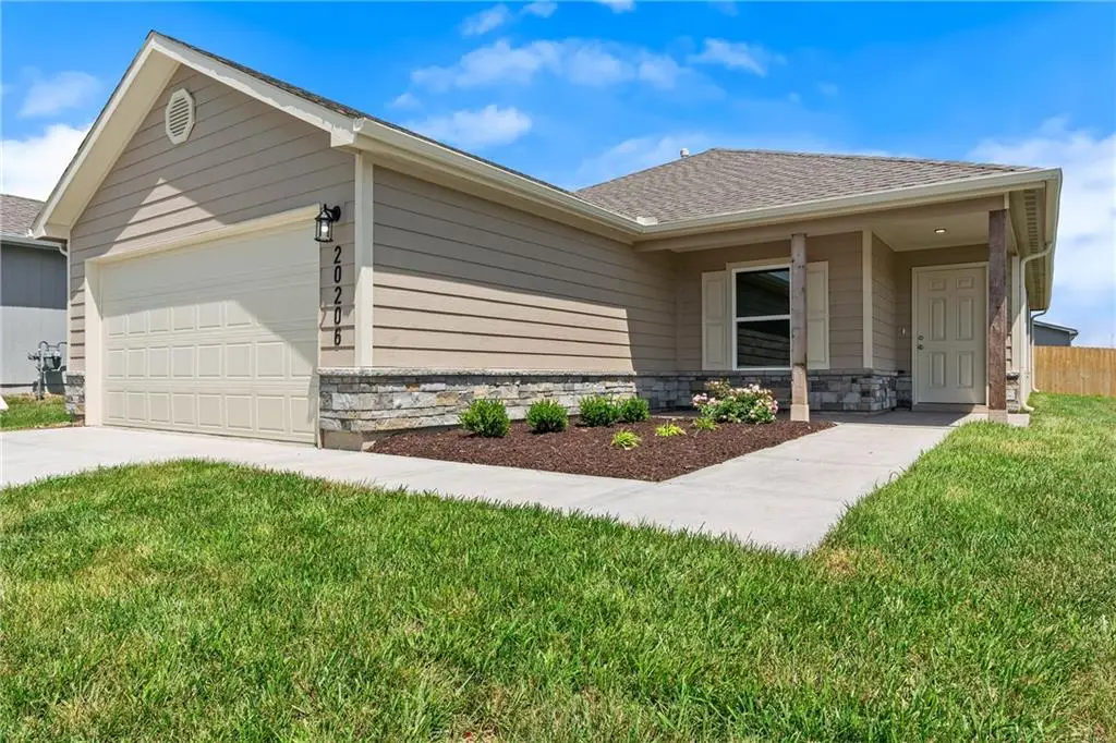 20231 W 195th Street, Spring Hill, KS 66083 - #1