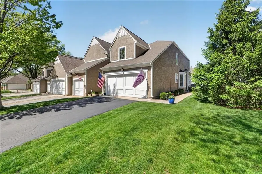 6716 W 126th Street, Overland Park, KS 66209 - #2