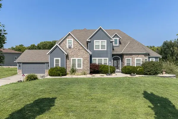 17935 185th Street, Tonganoxie, KS 66086