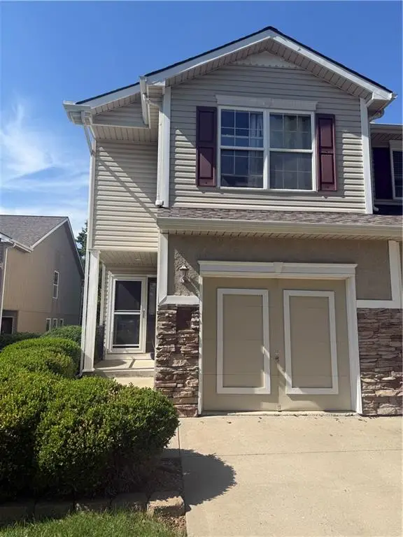 3303 Shadow Glen Drive, Blue Springs, MO 64015
