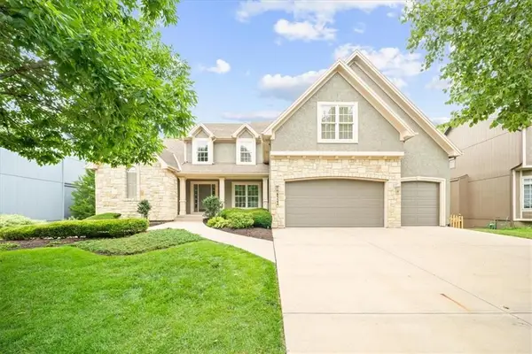 8322 Haven Street, Lenexa, KS 66219