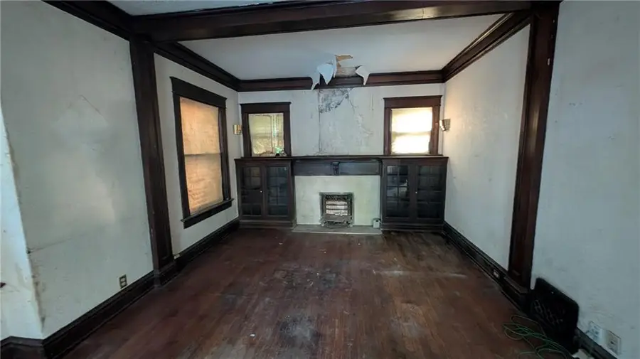 3232 Wabash Avenue, Kansas City, MO 64109 - #3