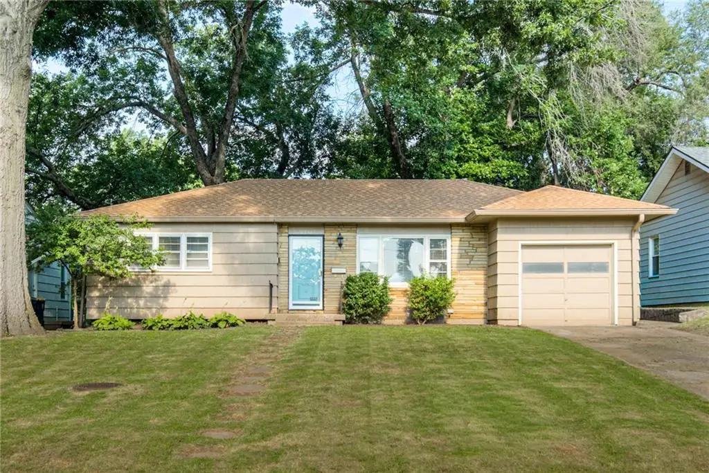 8348 Locust Street, Kansas City, MO 64131 - #1