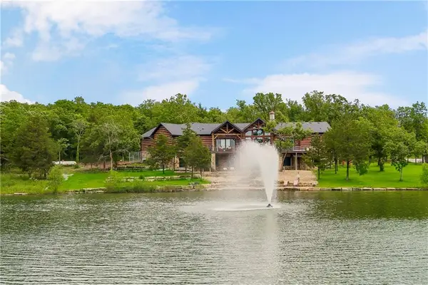 30700 W 102nd Street, De Soto, KS 66018