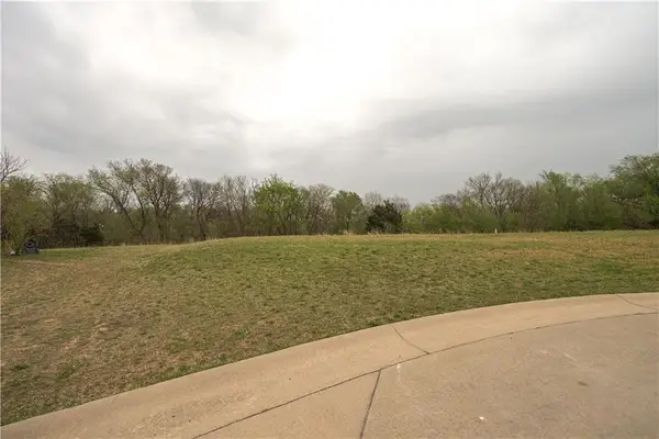 306 E John Street, Coffeyville, KS 67337