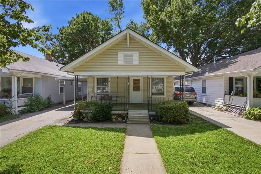 1021 E 23rd Avenue, North Kansas City, MO 64116 - #2
