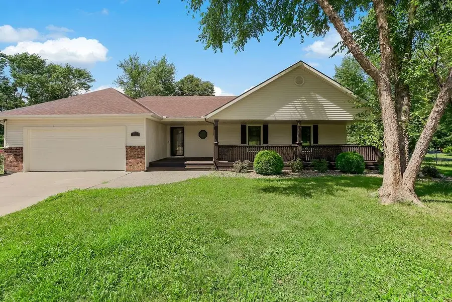 5530 W 201st Street, Stilwell, KS 66085 - #2