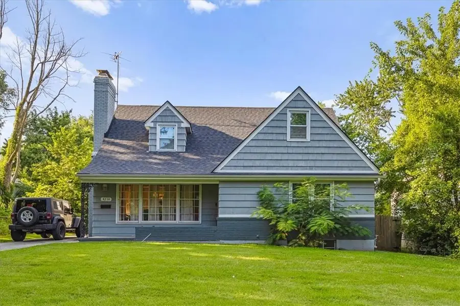 4214 E 68th Street, Kansas City, MO 64132 - #2