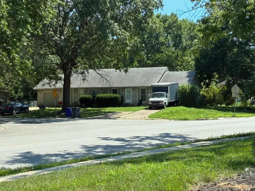 1501 E Haven Lane, Olathe, KS 66062 - #1