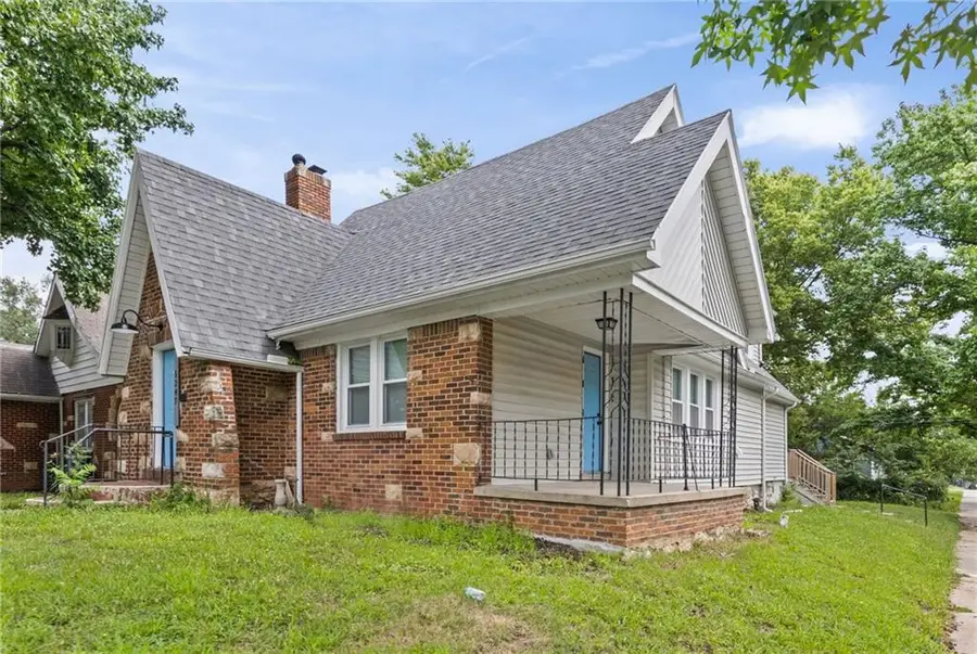 5247 Olive Street, Kansas City, MO 64130 - #3