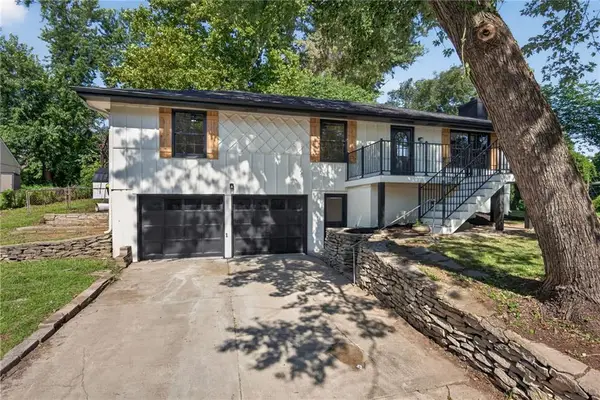 5704 Ewing Avenue, Kansas City, MO 64129