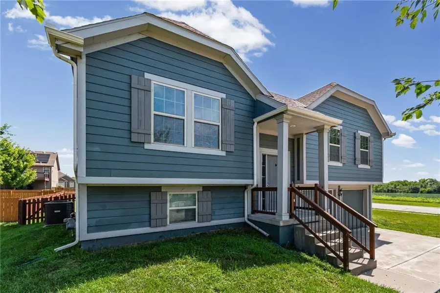 6220 NE 119th Terrace, Kansas City, MO 64156 - #2