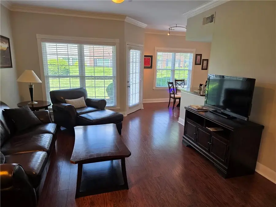 11628 Tomahawk Creek Parkway, Leawood, KS 66211 - #3