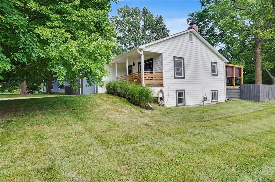 321 Dearborn Street, Baldwin City, KS 66006 - #3