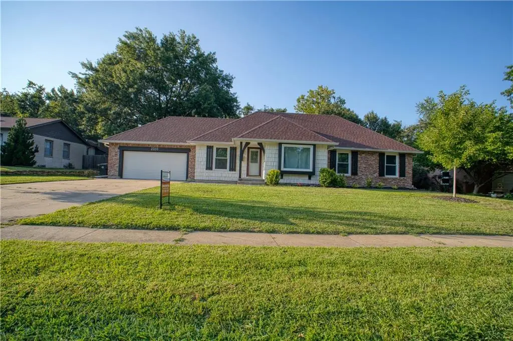 2010 SW 33rd Street, Topeka, KS 66611 - #1