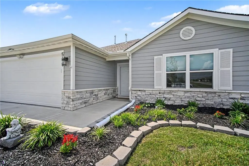 500 SE Laurel Drive, Blue Springs, MO 64014 - #1