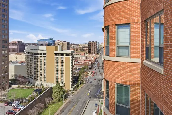 4950 Central Street #805, Kansas City, MO 64112