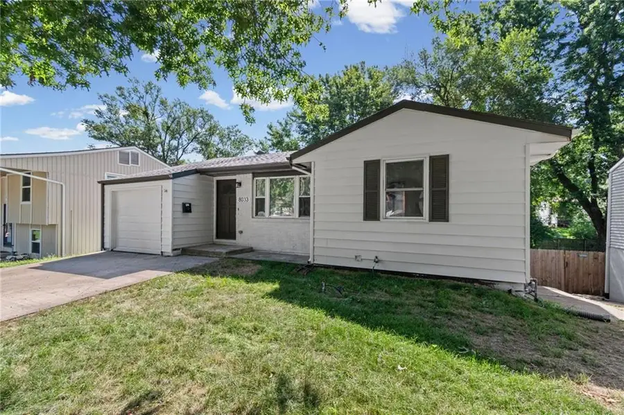 8033 NE San Rafael Drive, Kansas City, MO 64119 - #2