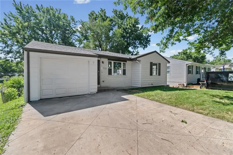 8033 NE San Rafael Drive, Kansas City, MO 64119 - #3