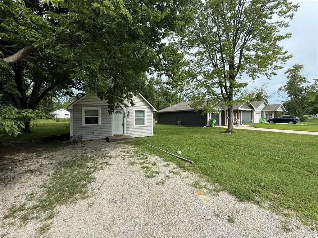 737 S Cherry Street, Ottawa, KS 66067 - #1