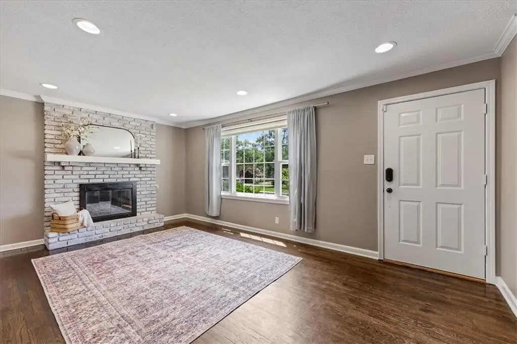 5204 W 50th Terrace, Roeland Park, KS 66205 - #1