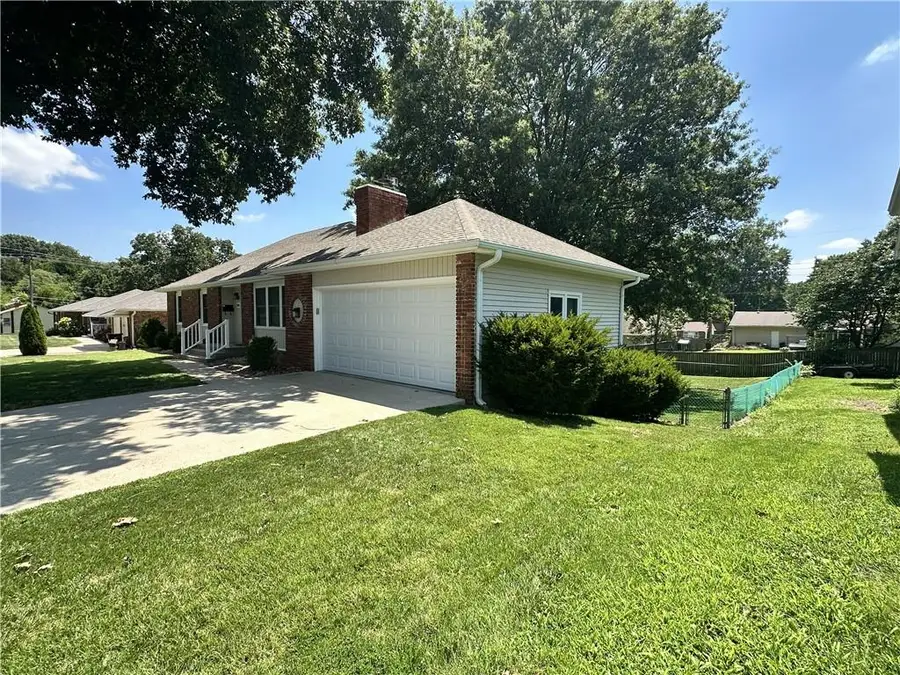 304 Hillcrest Drive, Warrensburg, MO 64093 - #3