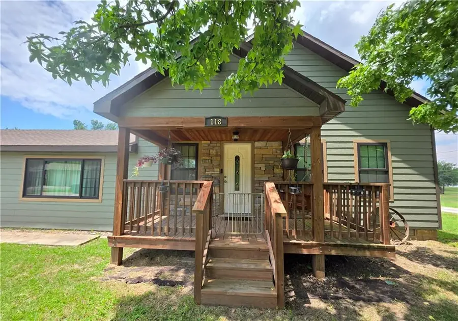 118 N Wall Street, Gas, KS 66742 - #2