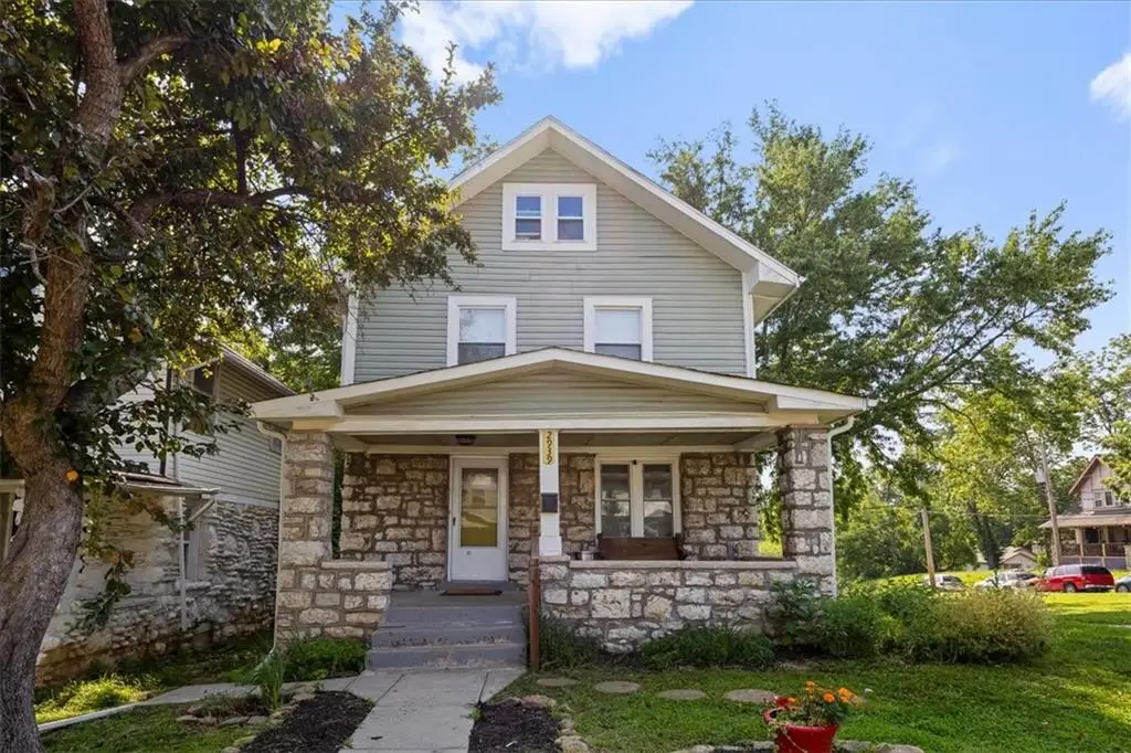 2939 Wayne Avenue, Kansas City, MO 64109 - #1