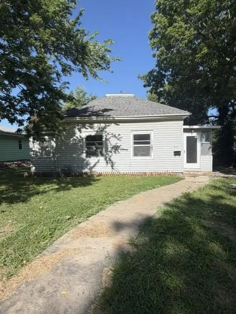 604 N 3rd Street, Burlington, KS 66839 - #1