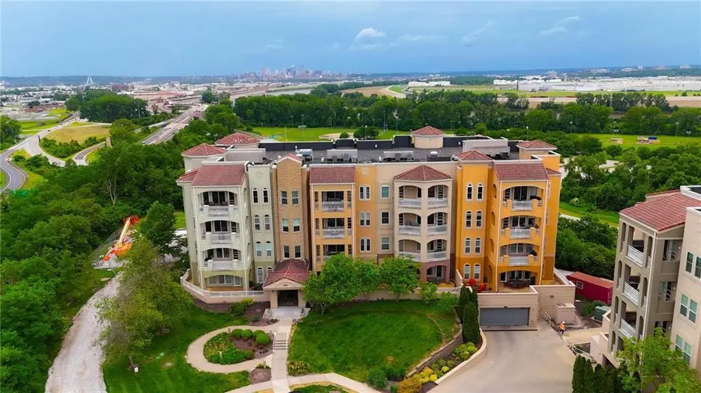 3810 N Mulberry Drive #307, Kansas City, MO 64116 - #1