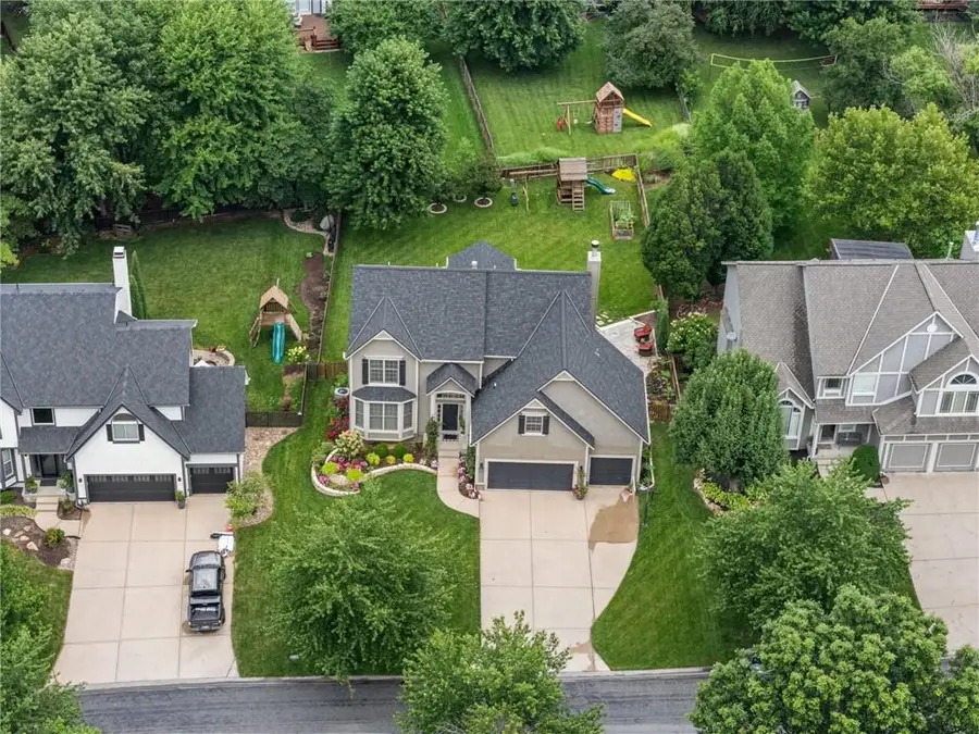8112 W 145th Street, Overland Park, KS 66223 - #2