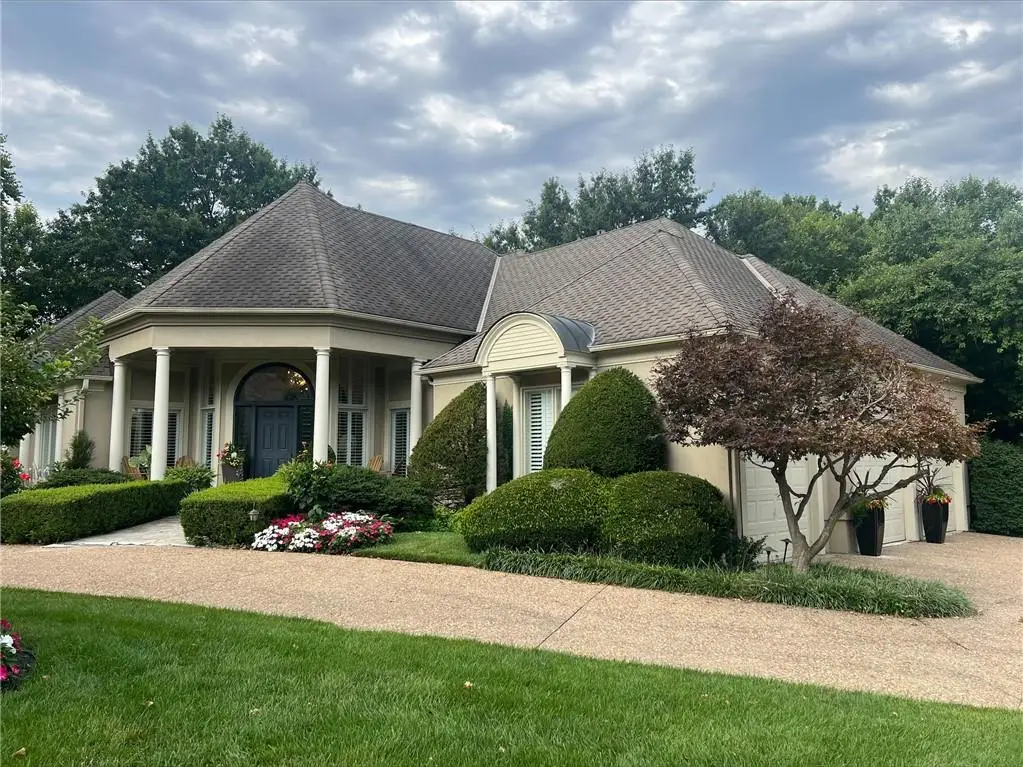 11504 Cedar Street, Leawood, KS 66211 - #1