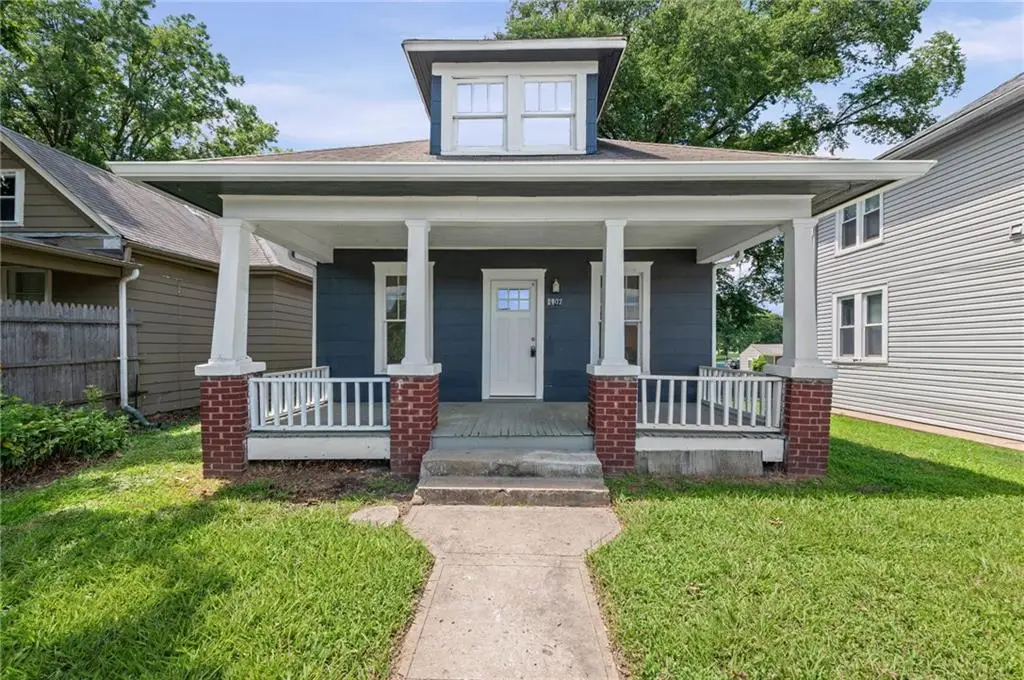 1107 N 13th Street, Leavenworth, KS 66048 - #1