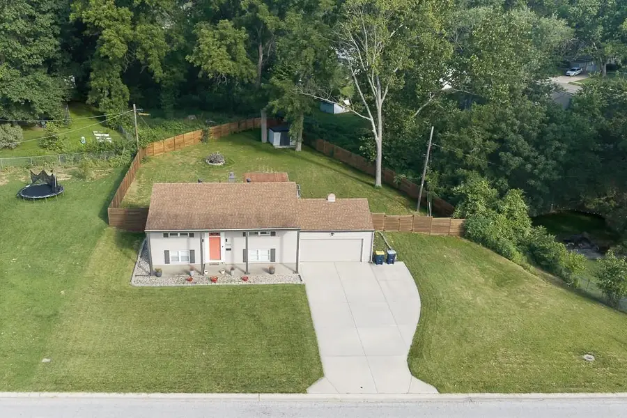 5306 N Sycamore Drive, Kansas City, MO 64119 - #3
