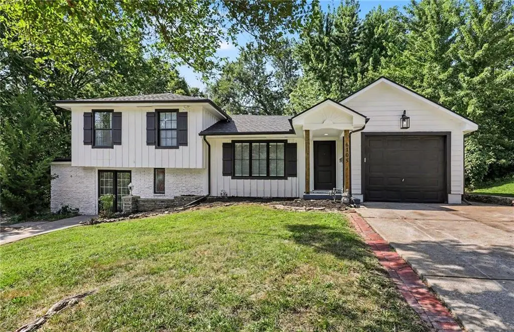 6105 E 96th Terrace, Kansas City, MO 64134 - #1