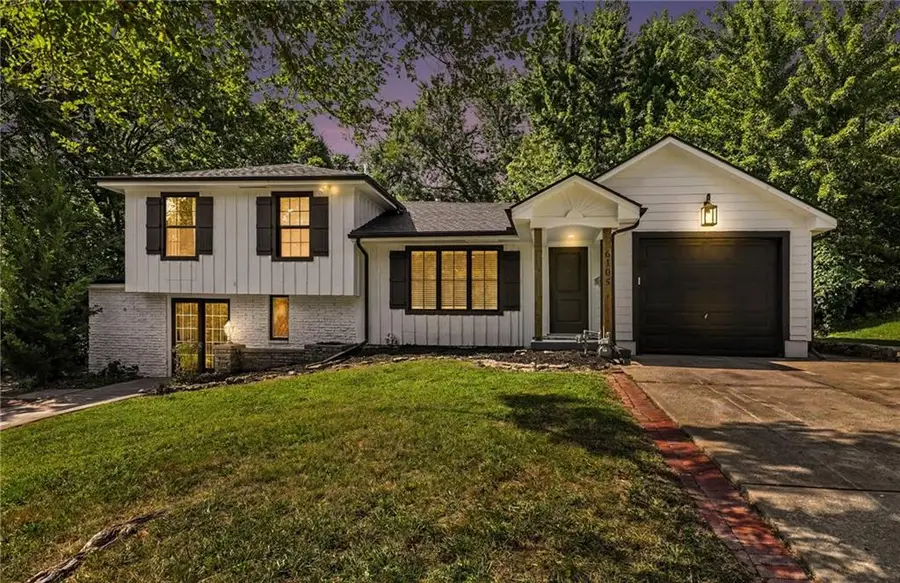 6105 E 96th Terrace, Kansas City, MO 64134 - #3