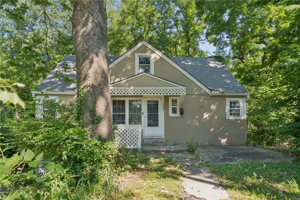 5234 NE Barnes Avenue, Kansas City, MO 64119