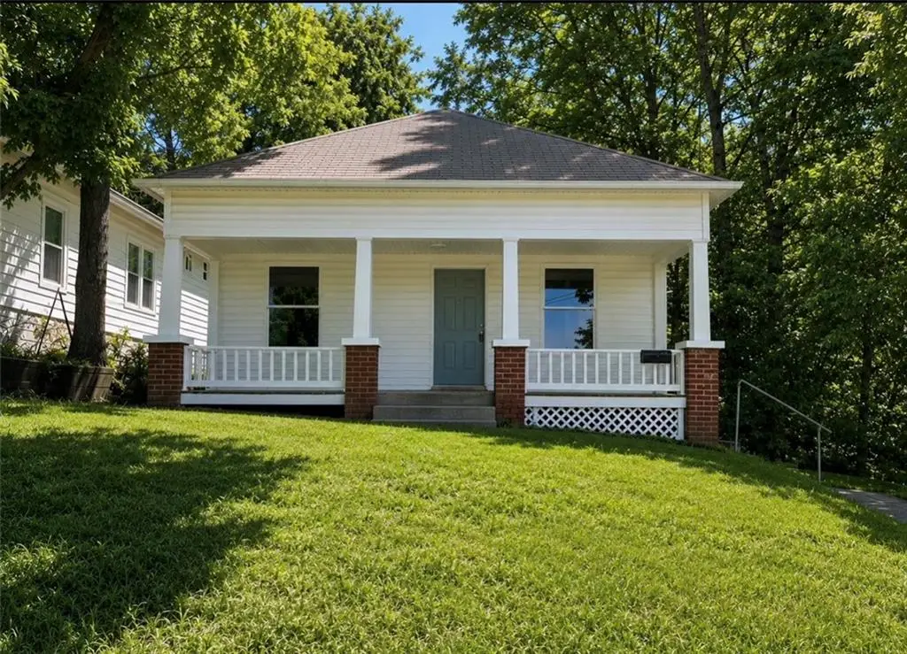 615 S Glenwood Avenue, Independence, MO 64053 - #1