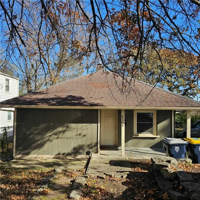 8309 Wabash Avenue, Kansas City, MO 64132 - #2