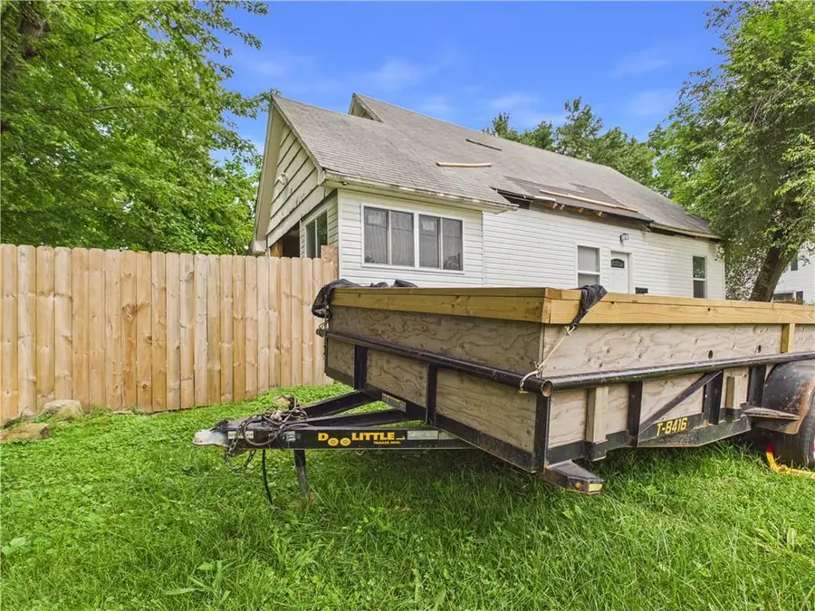219 N 3rd Street, Clinton, MO 64735 - #2
